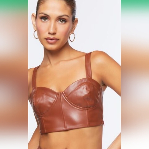 Faux Leather Crop Top & Pants Set - Picture 4 of 4